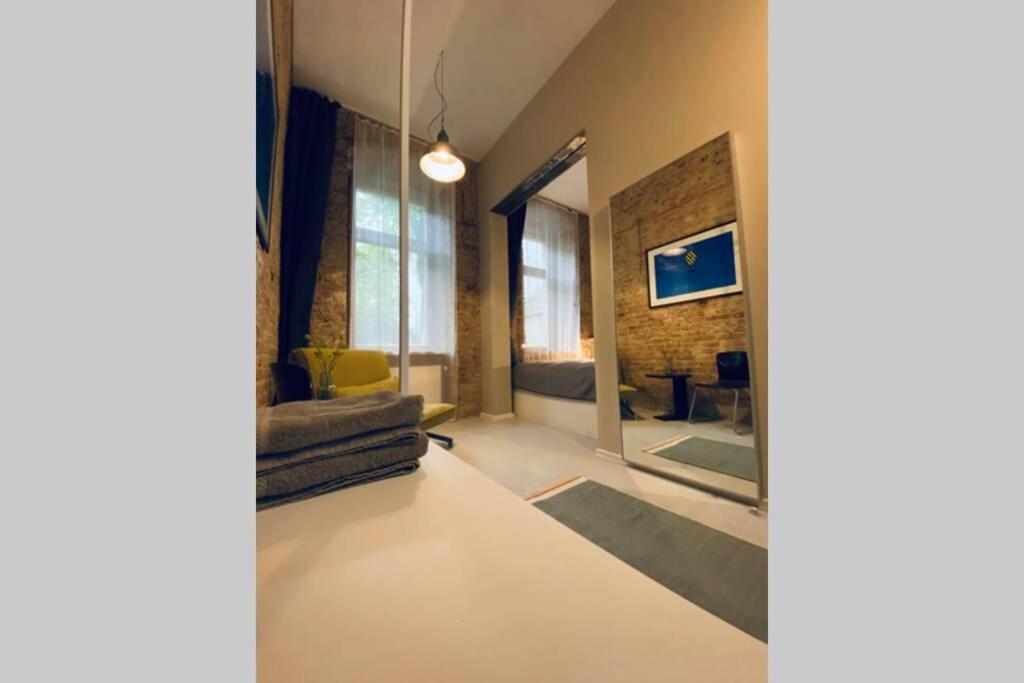 Ladenwohnung In Kreuzberg *
