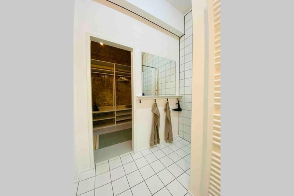 Appartement Wunderschoene Ladenwohnung In Kreuzberg