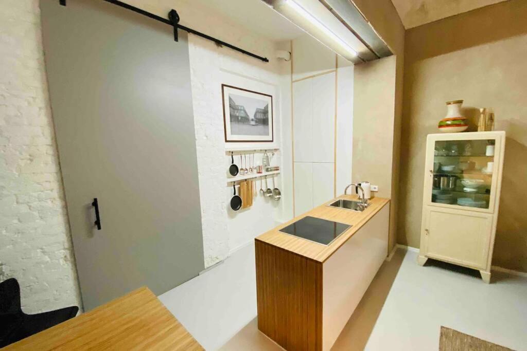 Apartment Wunderschoene Ladenwohnung In Kreuzberg